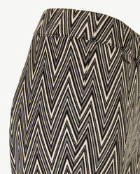 Brax Raphaela - Malou S - Elastiek rondom - Korte lengte - Zigzag zwart, grijs en beige